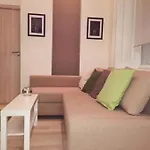 Cityscape Budget Apartments Rakoczi Square