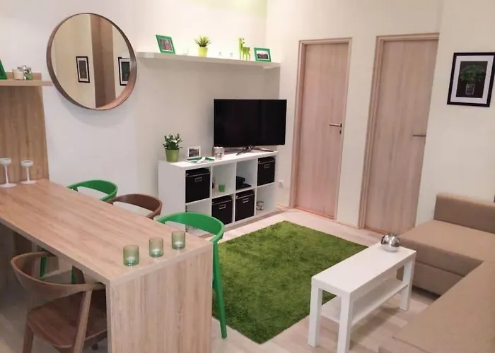 Cityscape Budget Apartments Rakoczi Square