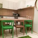 Cityscape Budget Apartments Rakoczi Square